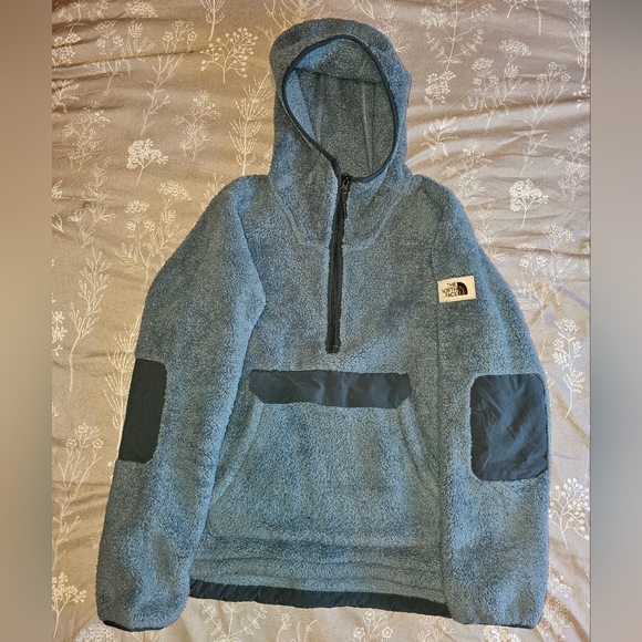 The North Face women's campshire fleece pullover hoodie in provincial blue - Picture 2 of 5